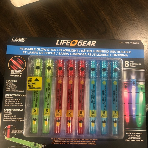 Life Gear Reusable Glow Stick Flashlight - Picture 2 of 3